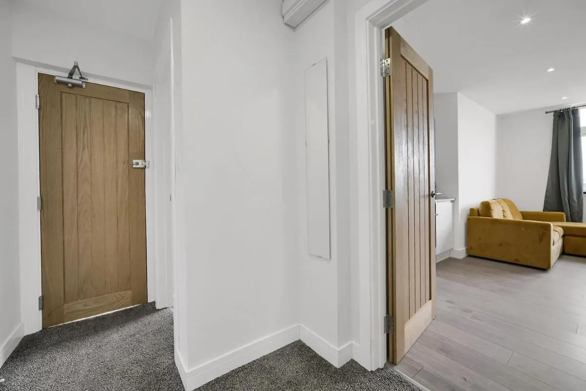 Stylish & Modern Apartment - Free Parking - Wifi Cardiff 0*,