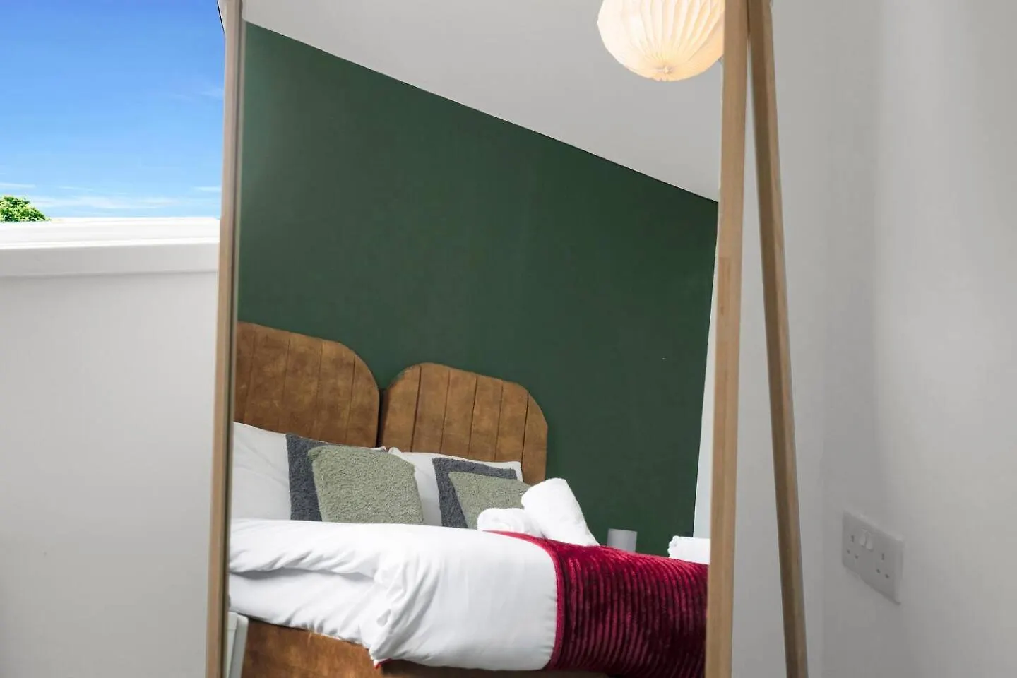 Stylish & Modern Apartment - Free Parking - Wifi Cardiff