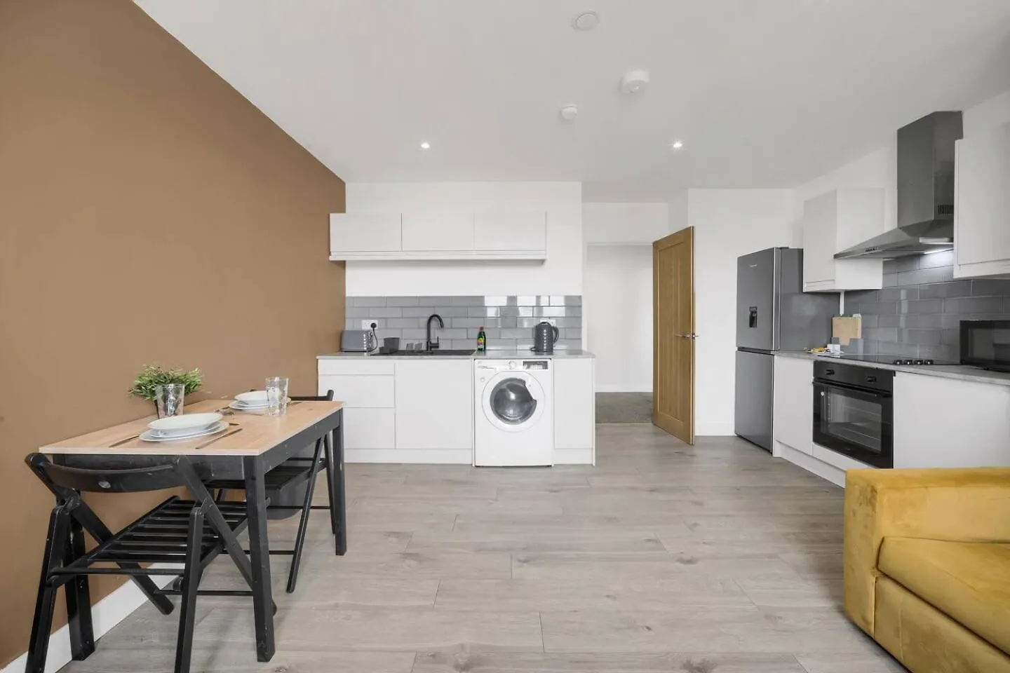 Stylish & Modern Apartment - Free Parking - Wifi Cardiff